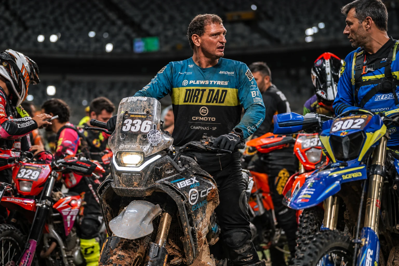 Vincenzo Barbagallo com a CFMOTO IBEX 450 no Minas Riders 2026